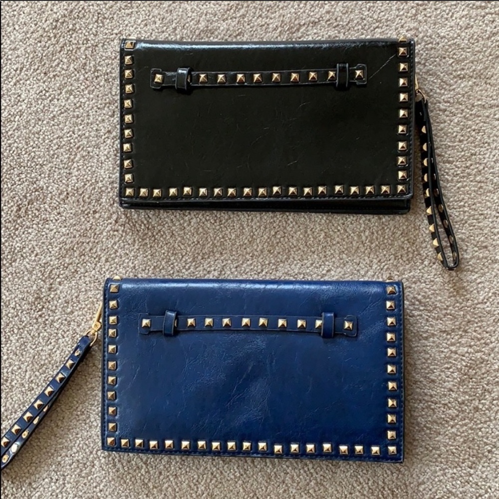 COPY - Bundle of clutch bags.